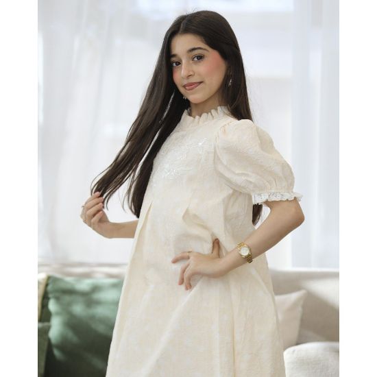 صورة فستان بناتي سكري مطرز بالورود وياقة كشكشة | تصميم كلوش كسرات - kj2105